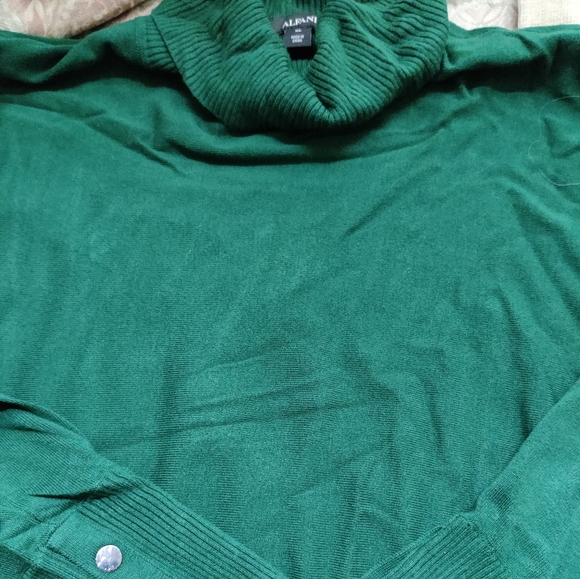 Poncho - Picture 1 of 1